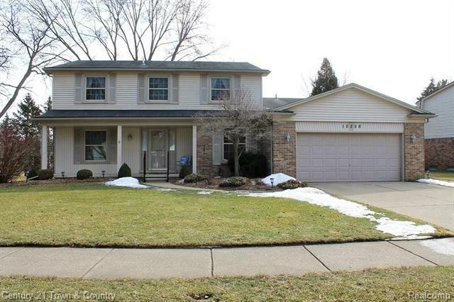 Property Photo:  10256 Creekwood Circle  MI 48170 