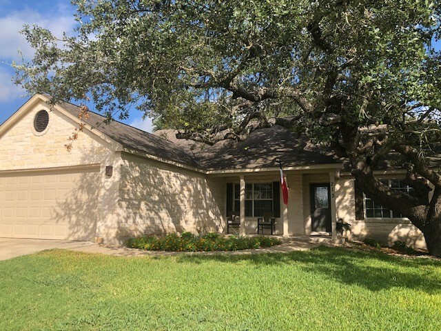 Property Photo:  213 Jerry Lees Trail  TX 78640 