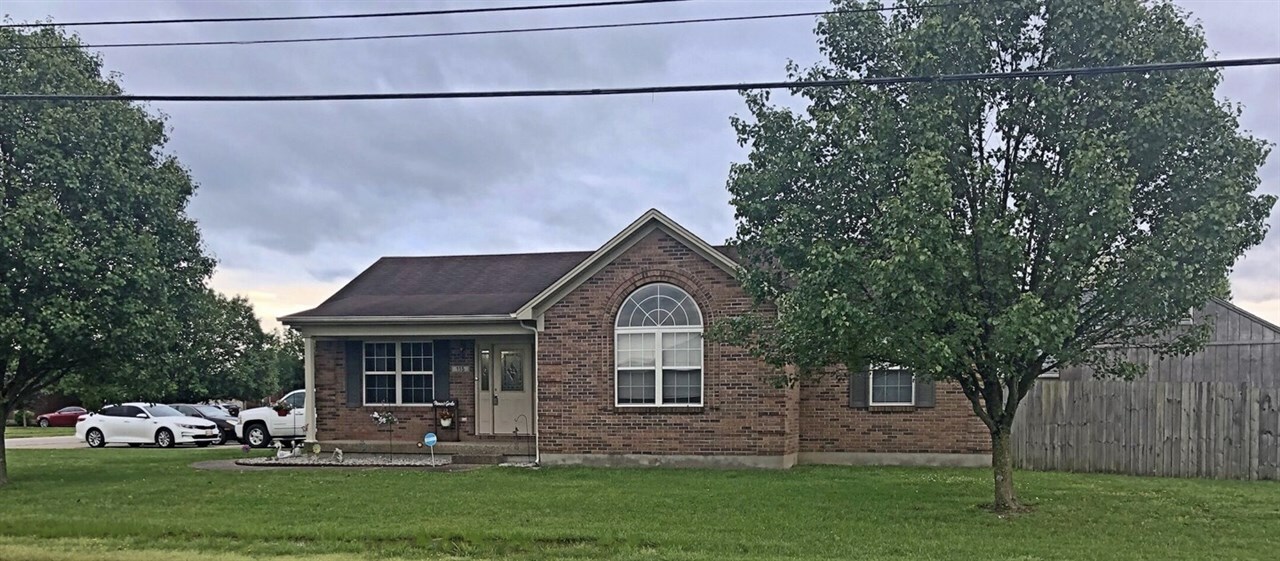 Property Photo: 115 Ashley Boulevard KY 40065