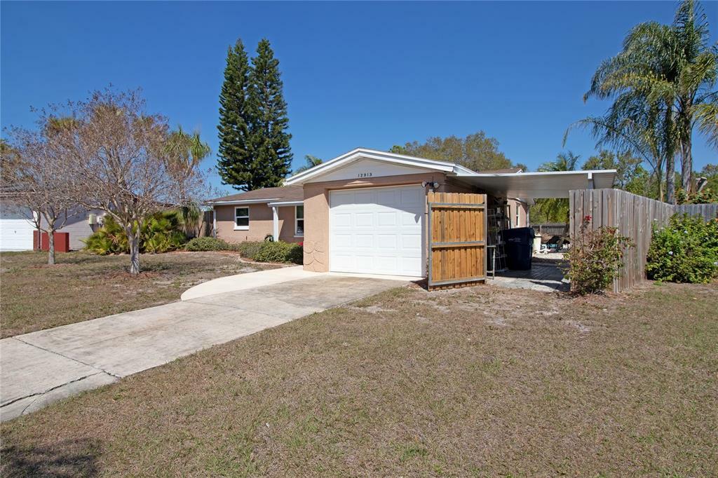 Property Photo: 12913 103rd Way FL 33773