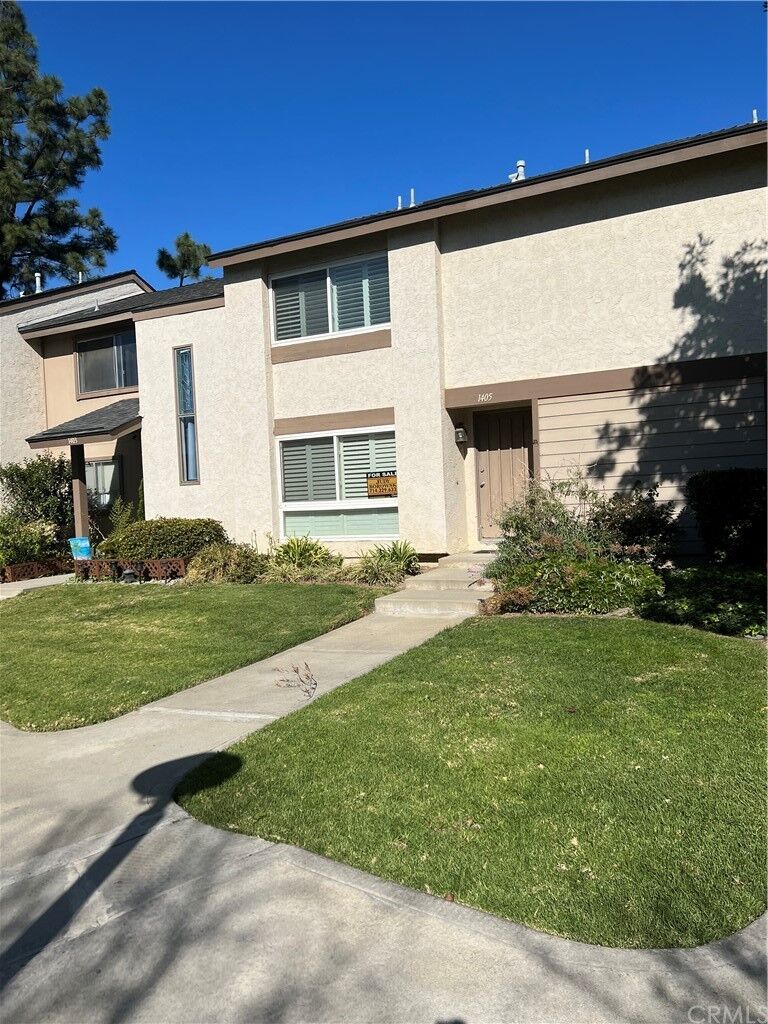 Property Photo:  1405 Cheltenham Lane  CA 90631 