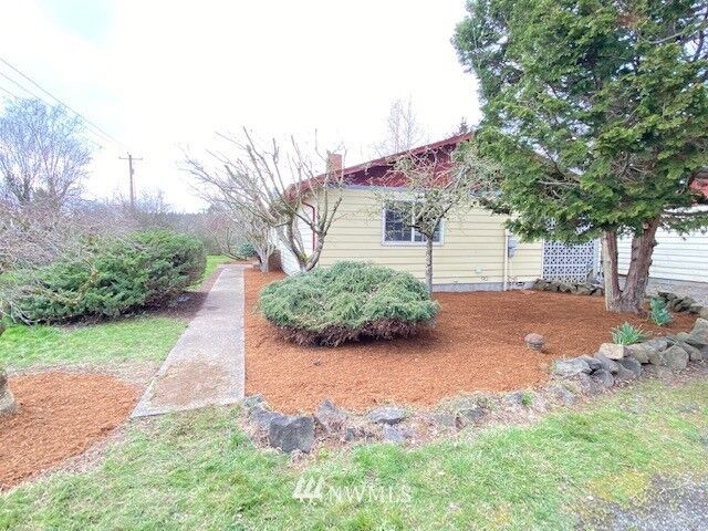 Property Photo: 1869 Bishop Road WA 98532