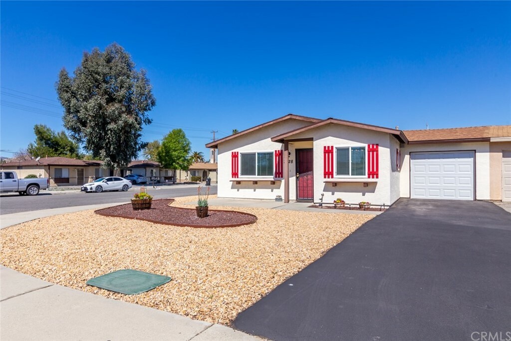 Property Photo: 2428 Chanaral Avenue CA 92545