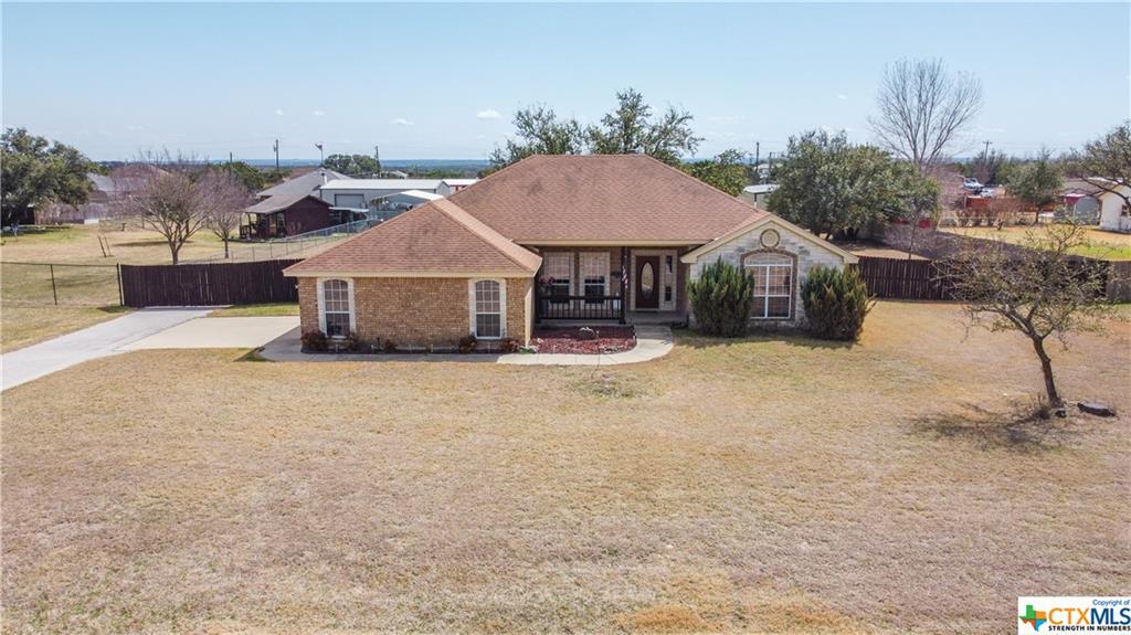 Property Photo: 168 Cr 4710 TX 76539