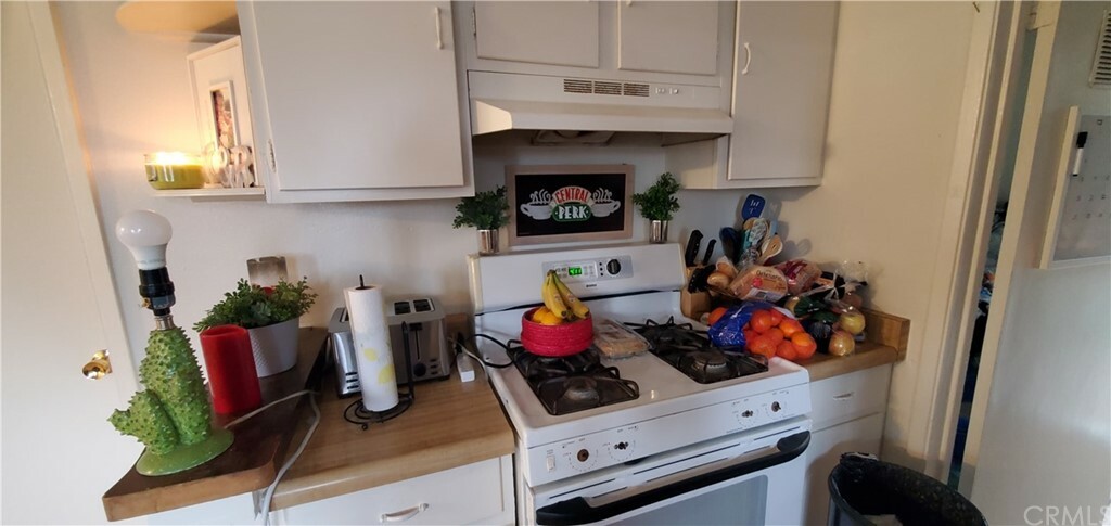 Property Photo: 217 N Benwiley Avenue CA 93458