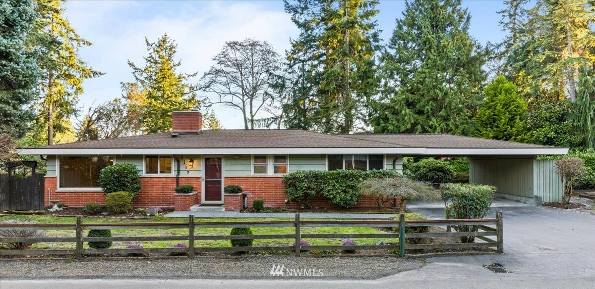 Property Photo:  2139 SW 170th Street  WA 98166 