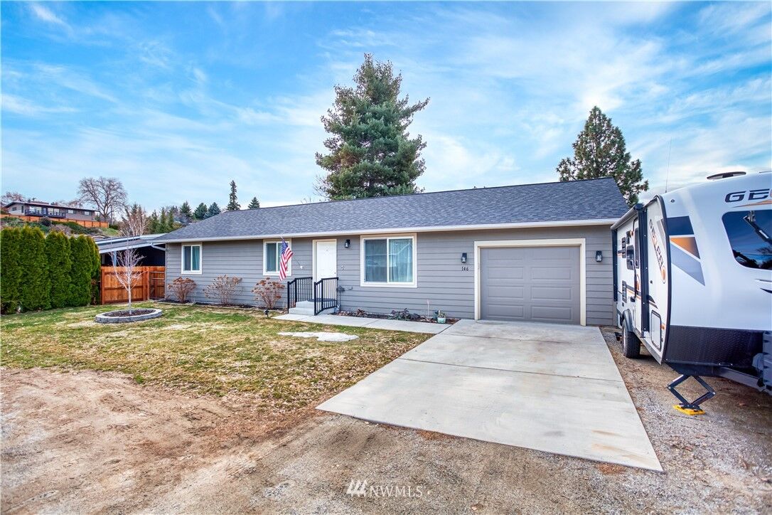 Property Photo: 146 NW Lloyd Place WA 98802
