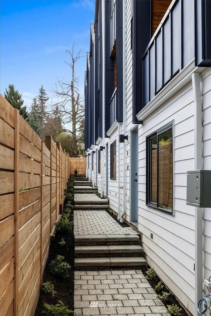 Property Photo:  2151 N 147th Street B  WA 98133 