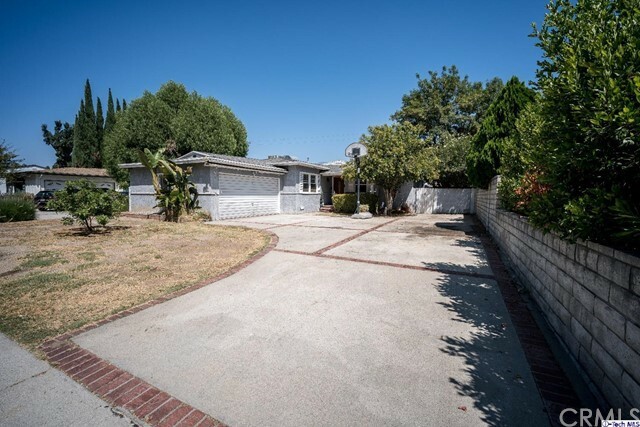 Property Photo:  7006 Oso Avenue  CA 91306 