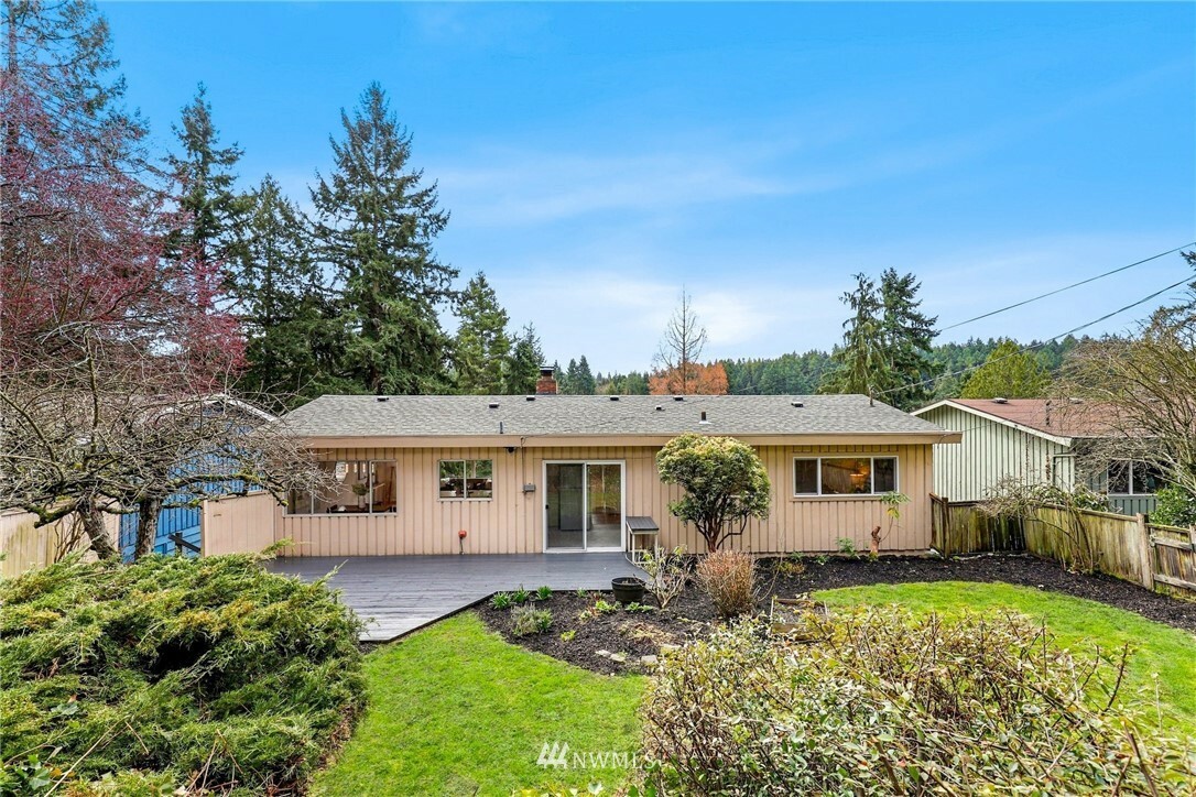 Property Photo:  108 NW 176th Place  WA 98177 