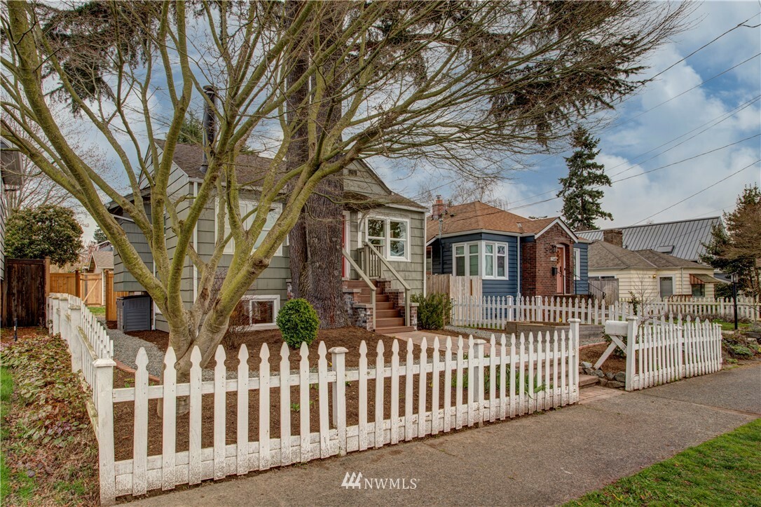 Property Photo:  7352 27th Avenue NW  WA 98117 