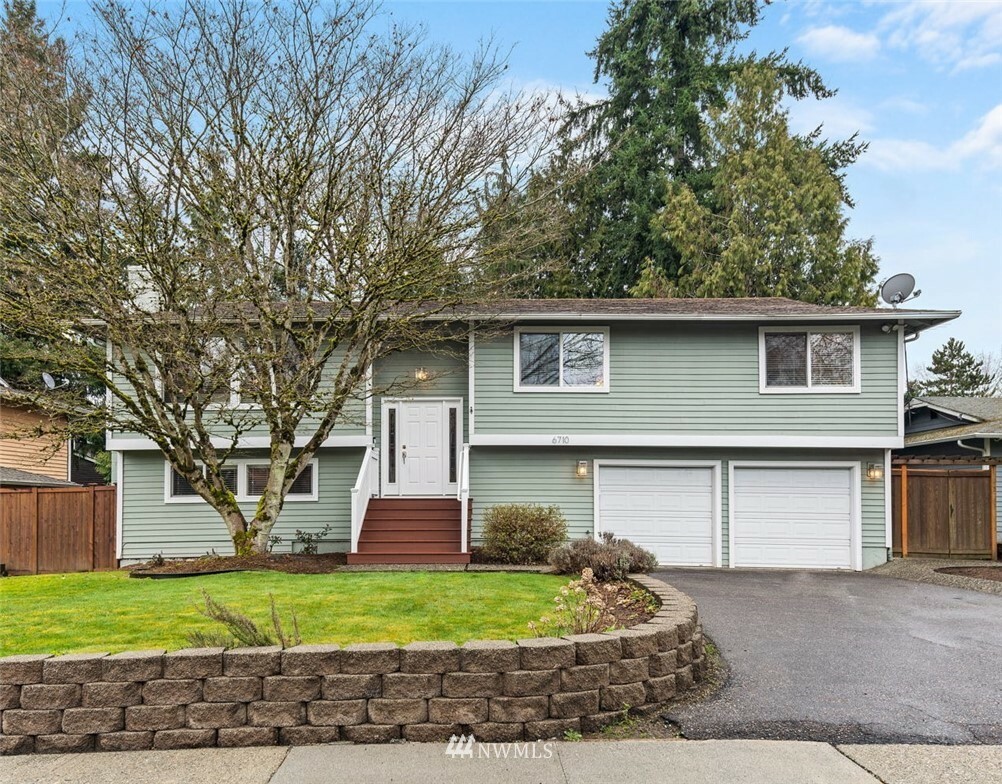 Property Photo:  6710 146th Avenue NE  WA 98052 