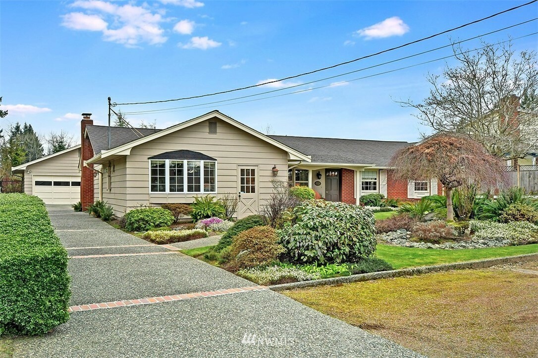 Property Photo:  9025 Baring Way  WA 98208 