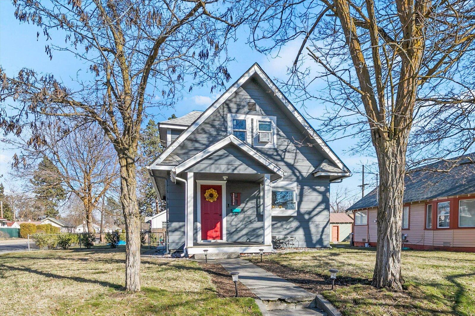 Property Photo: 3834 N Washington St WA 99205