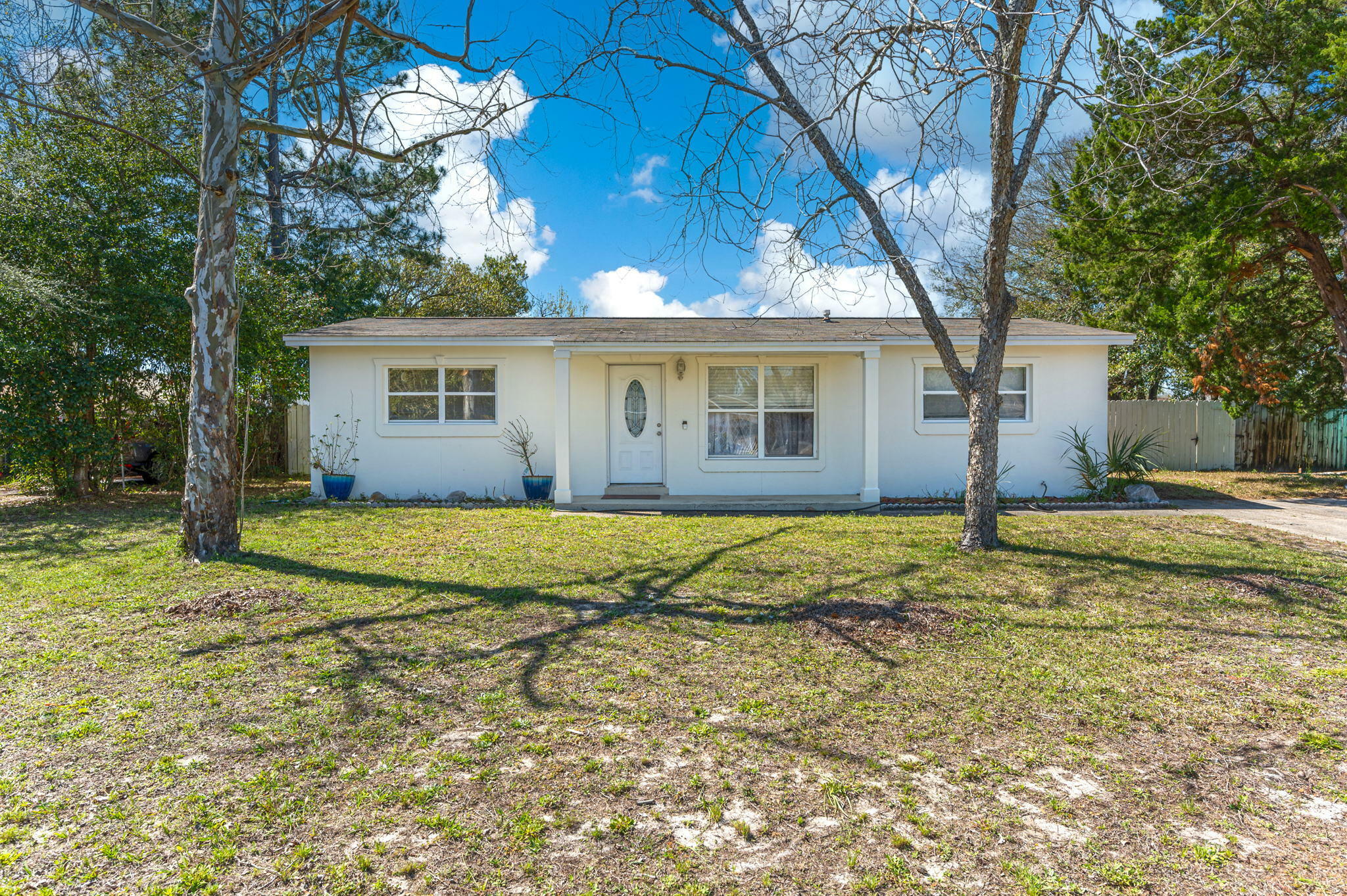 Property Photo:  411 Shrewsbury Road  FL 32569 