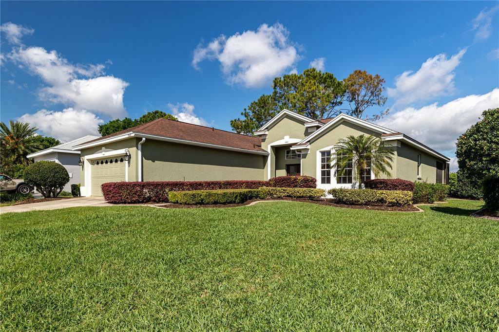 Property Photo:  7037 Pine Hollow Drive  FL 32757 