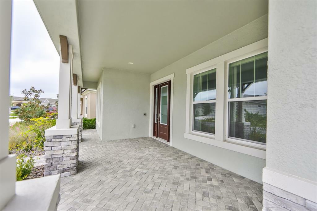 Property Photo:  7415 Paradiso Drive  FL 33572 