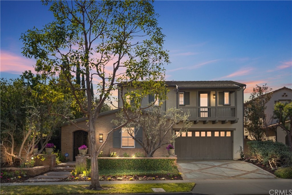 Property Photo: 104 Retreat CA 92603