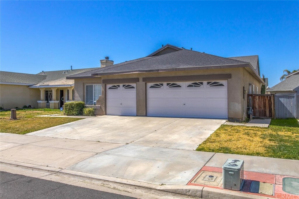 Property Photo:  1399 Morgan Hill Road  CA 92545 