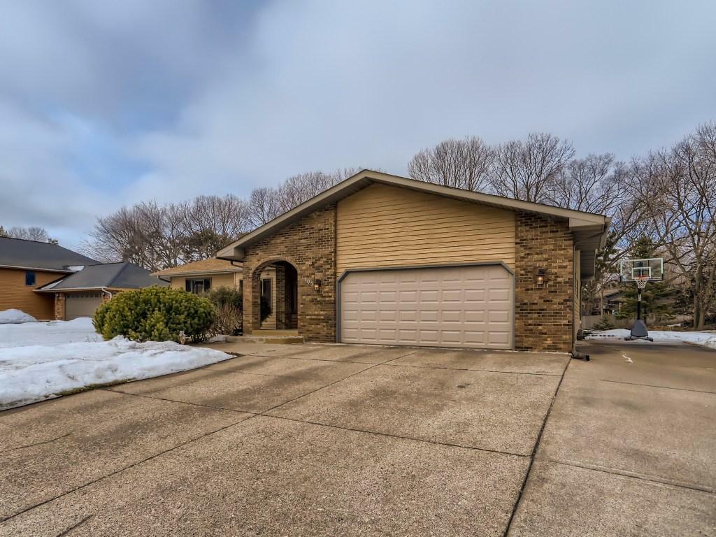 Property Photo:  1105 Grandview Drive  WI 54016 