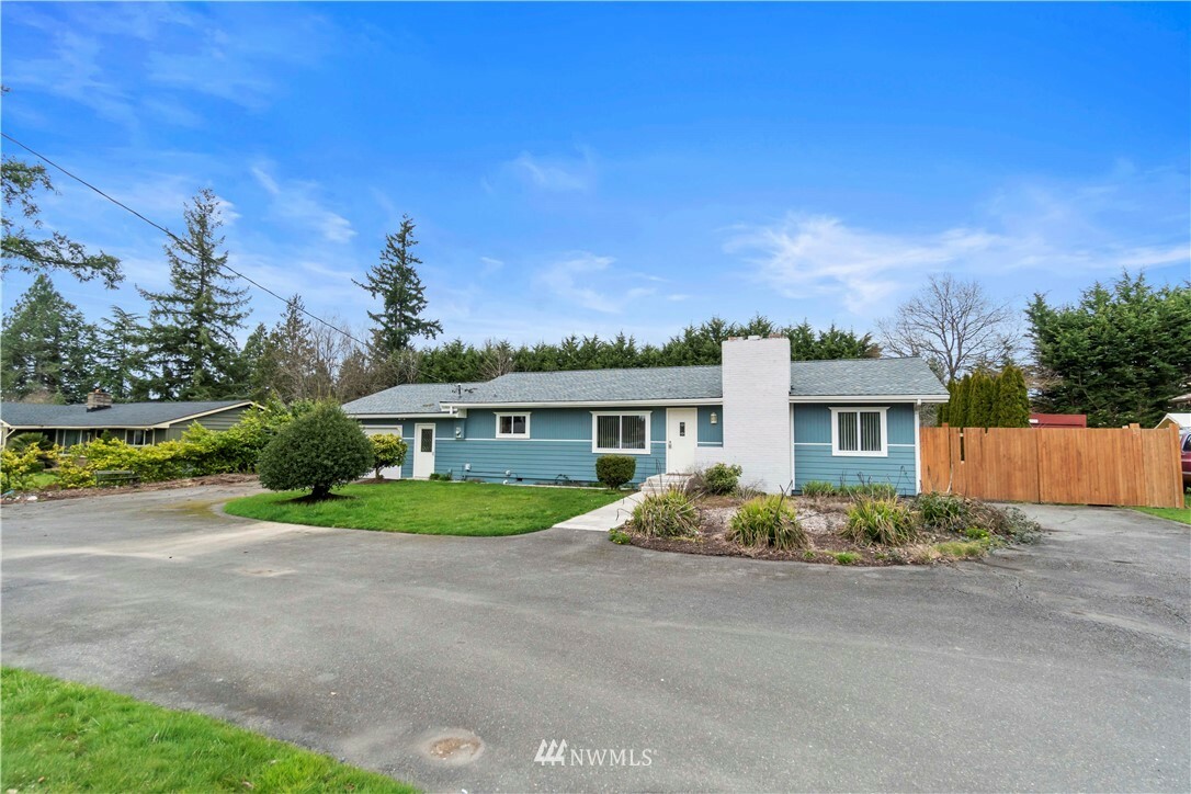 Property Photo:  3903 112th Street E  WA 98446 