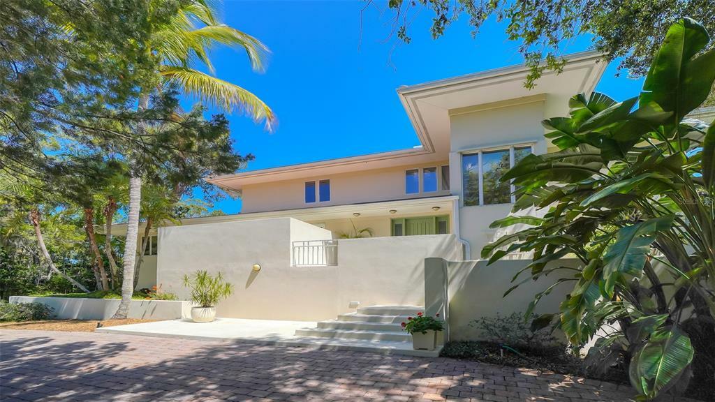 Property Photo: 5207 Hidden Harbor Road FL 34242