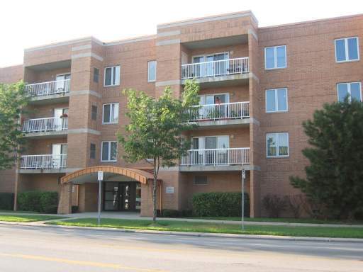 Property Photo: 7414 W Irving Park Road 406 IL 60706