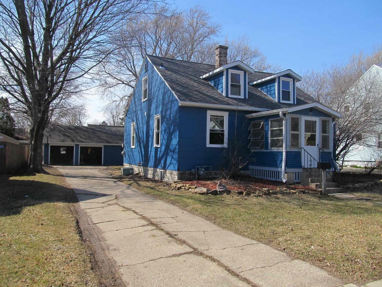 Property Photo:  210 Elm St  WI 53115 