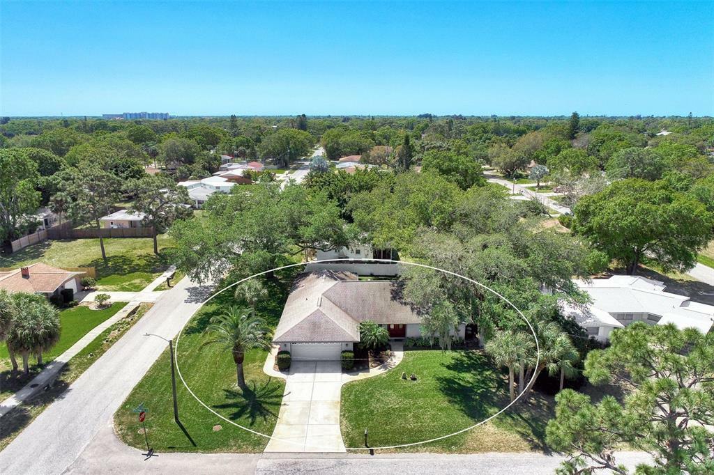 Property Photo:  860 Morningside Road  FL 34293 