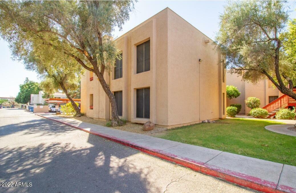 Property Photo:  3131 W Cochise Drive 270  AZ 85051 