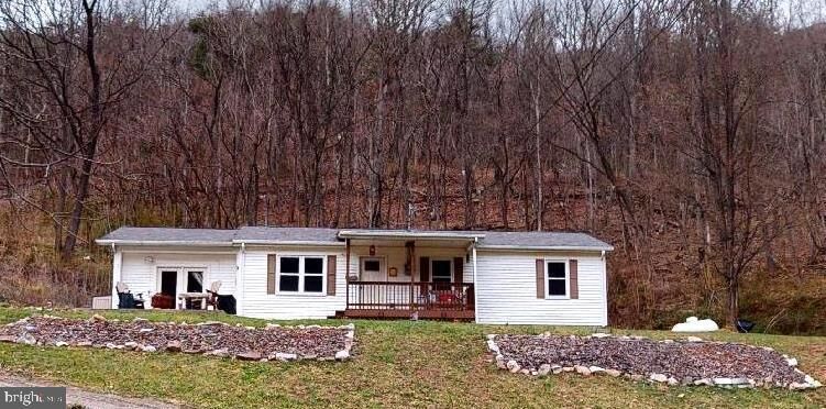Property Photo:  84 Turkey Foot Drive  WV 26855 