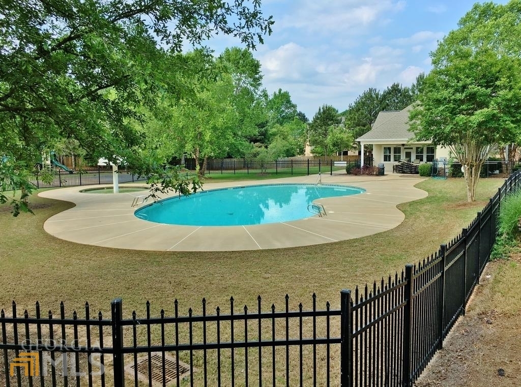 56 Avondale Circle  Newnan GA 30265 photo