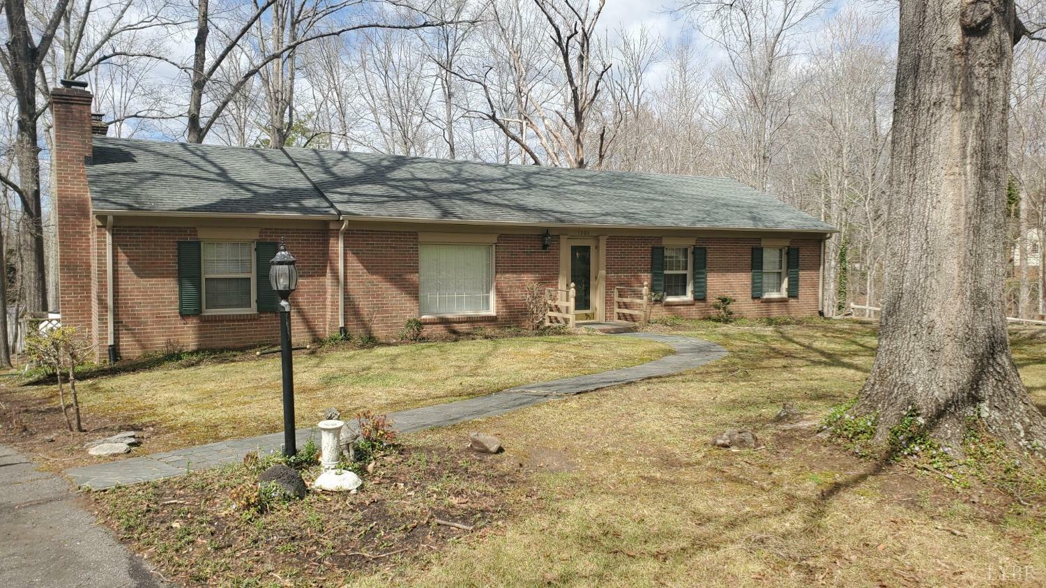 Property Photo:  1501 Gilliam Drive  VA 23901 