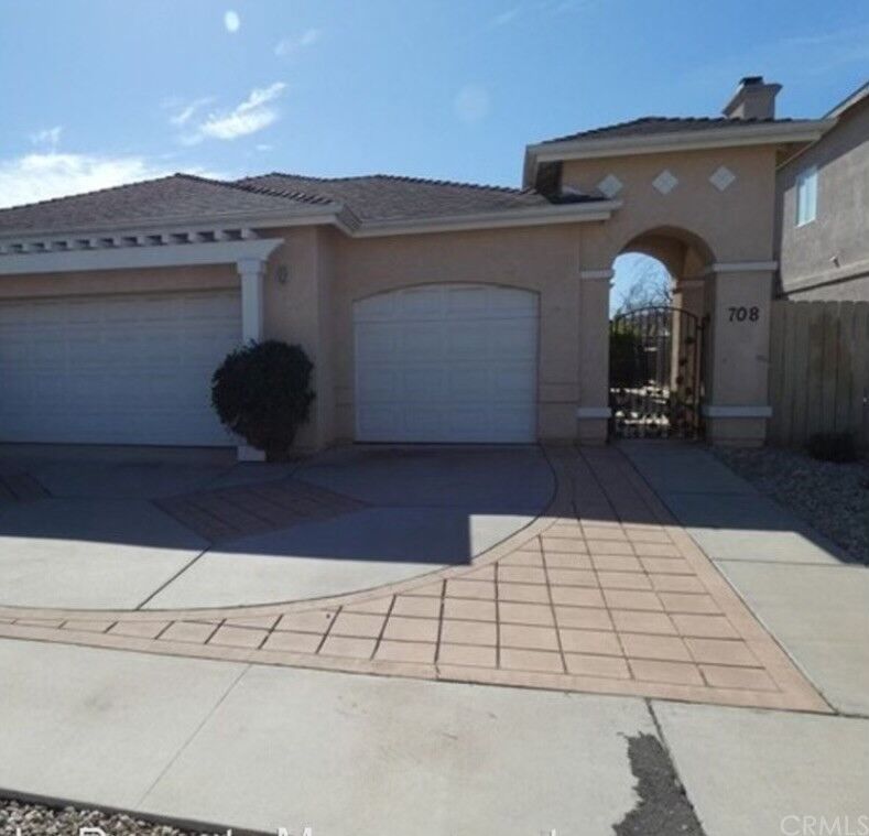 Property Photo: 708 Stemwood Drive CA 93458