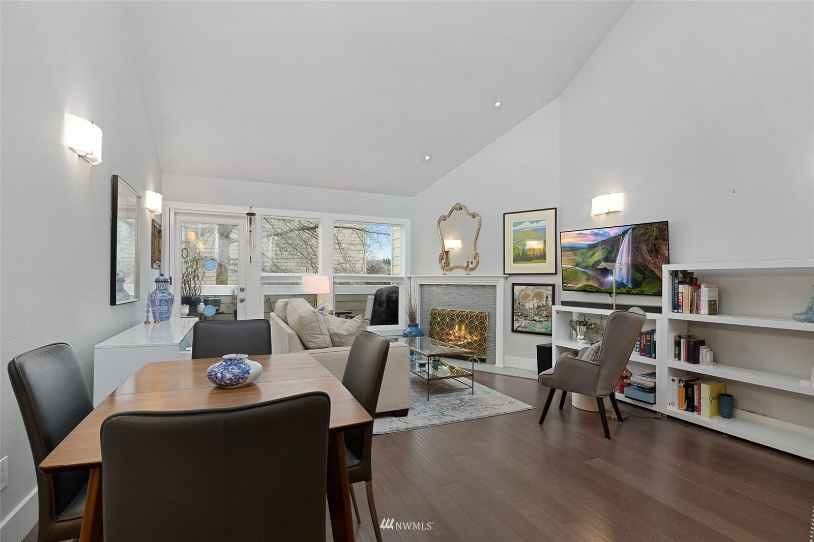 Property Photo: 11713 93rd Avenue NE B-6 WA 98034