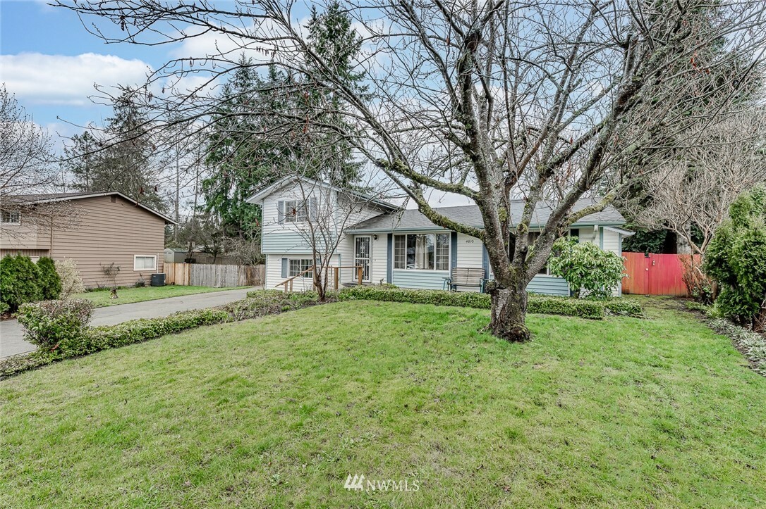 Property Photo: 4810 133rd Place NE WA 98271