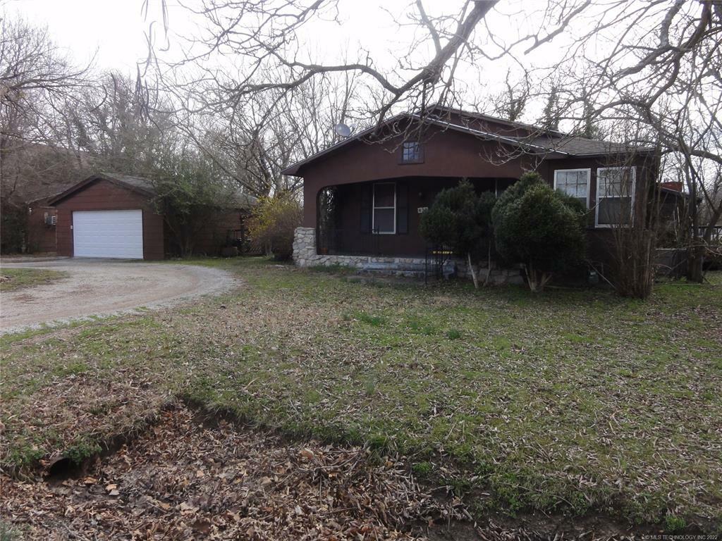 Property Photo:  433 S Pecan Street  OK 74048 