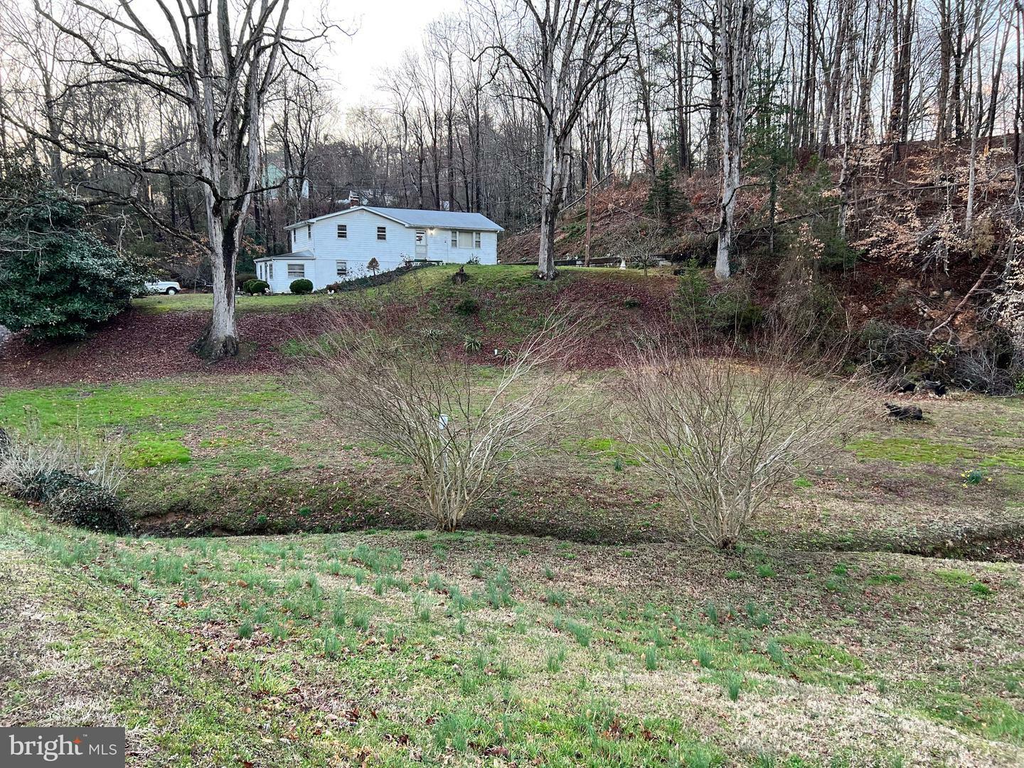 Property Photo: 359 Cambridge Street VA 22405