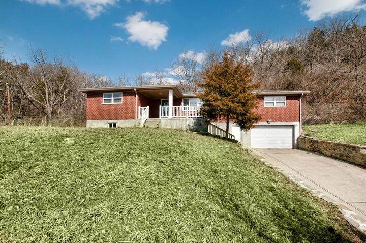 1542 US Rt 50  Stonelick Twp OH 45150 photo