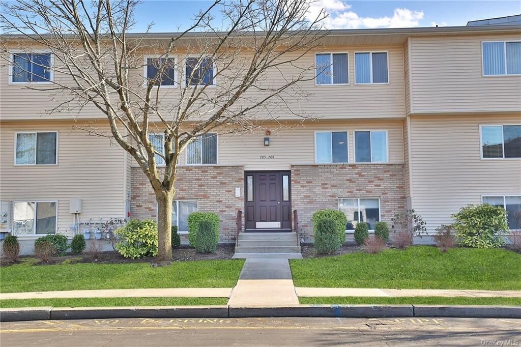 Property Photo: 25 College Avenue 707 NY 10954
