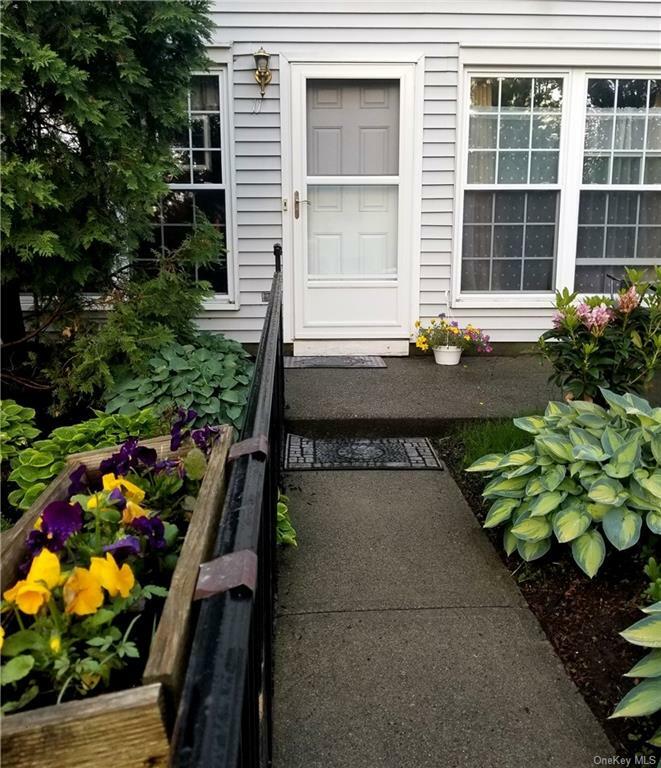 Property Photo:  11 Homestead Village Drive  NY 10990 