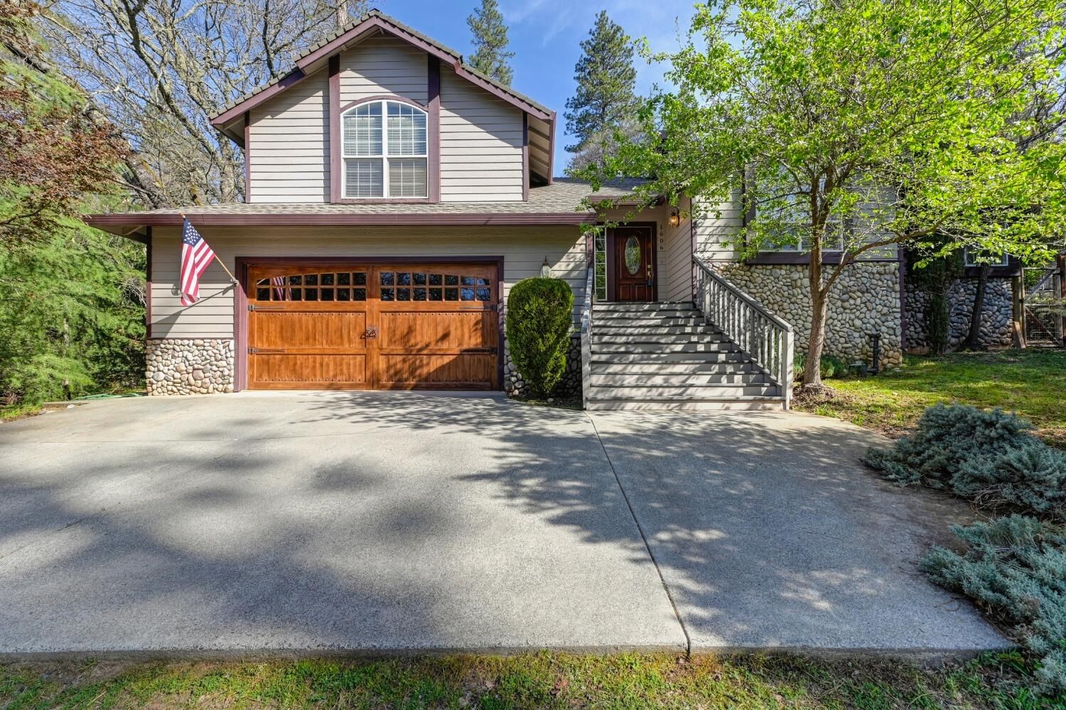 Property Photo: 1606 Volley Road CA 95722