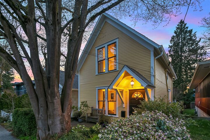 6215 27th Avenue NE  Seattle WA 98115 photo