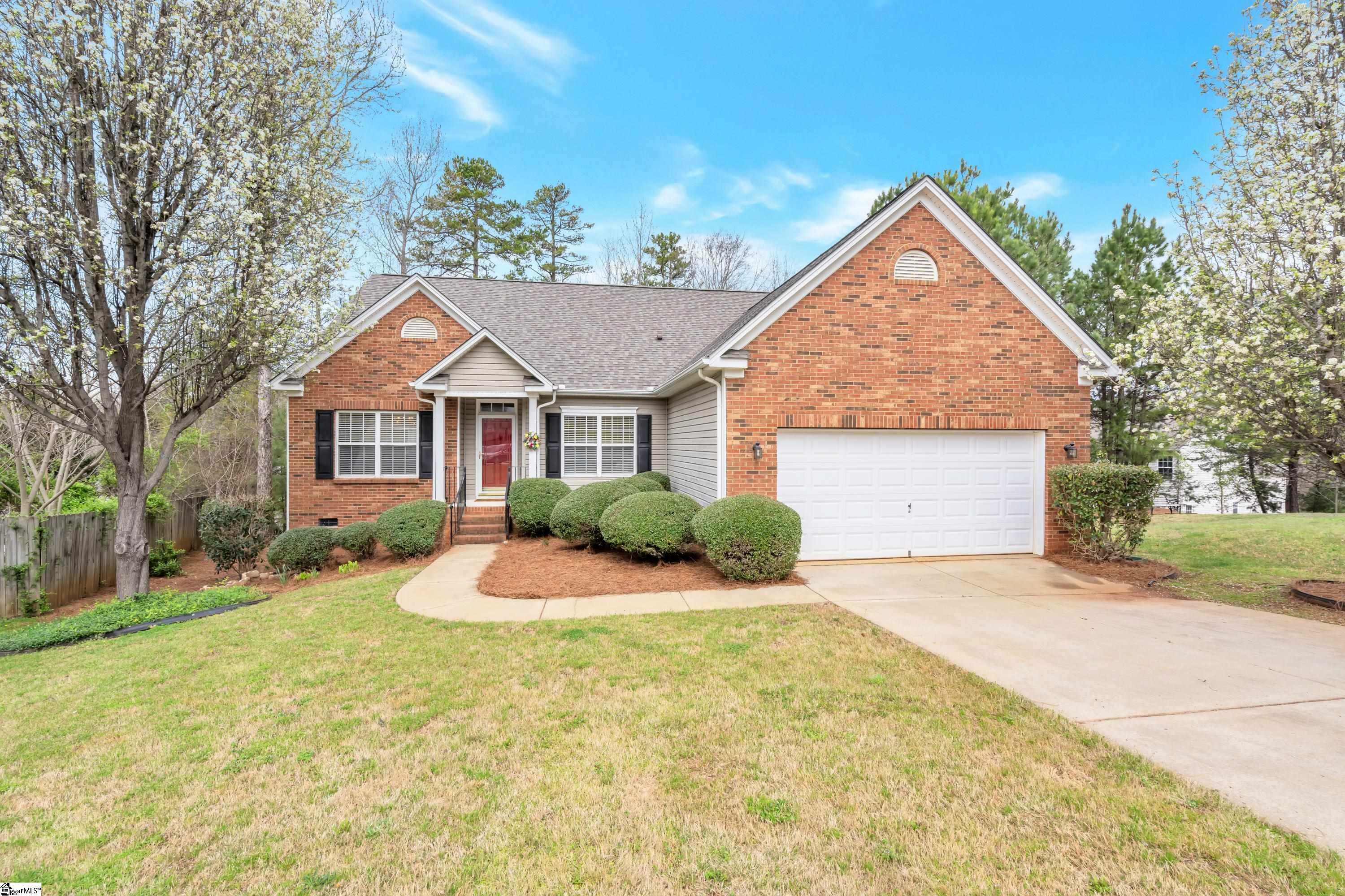 Property Photo:  5 Bethglen Court  SC 29662 