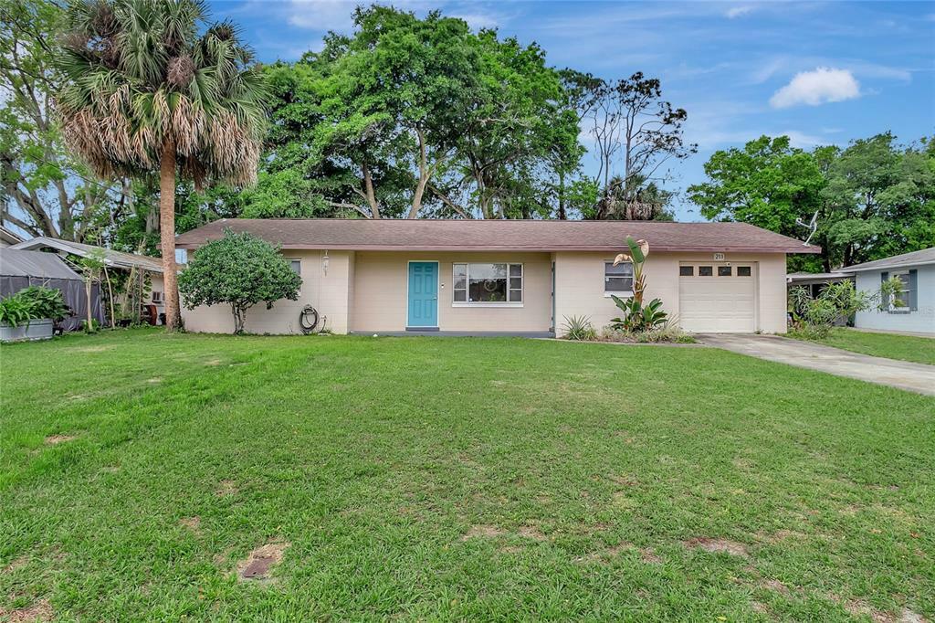 Property Photo:  211 S College Street  FL 34748 