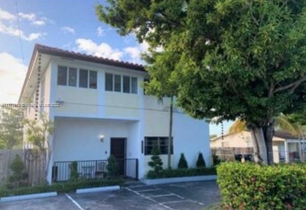 Property Photo:  1438/1436 SW 76th Ct  FL 33144 