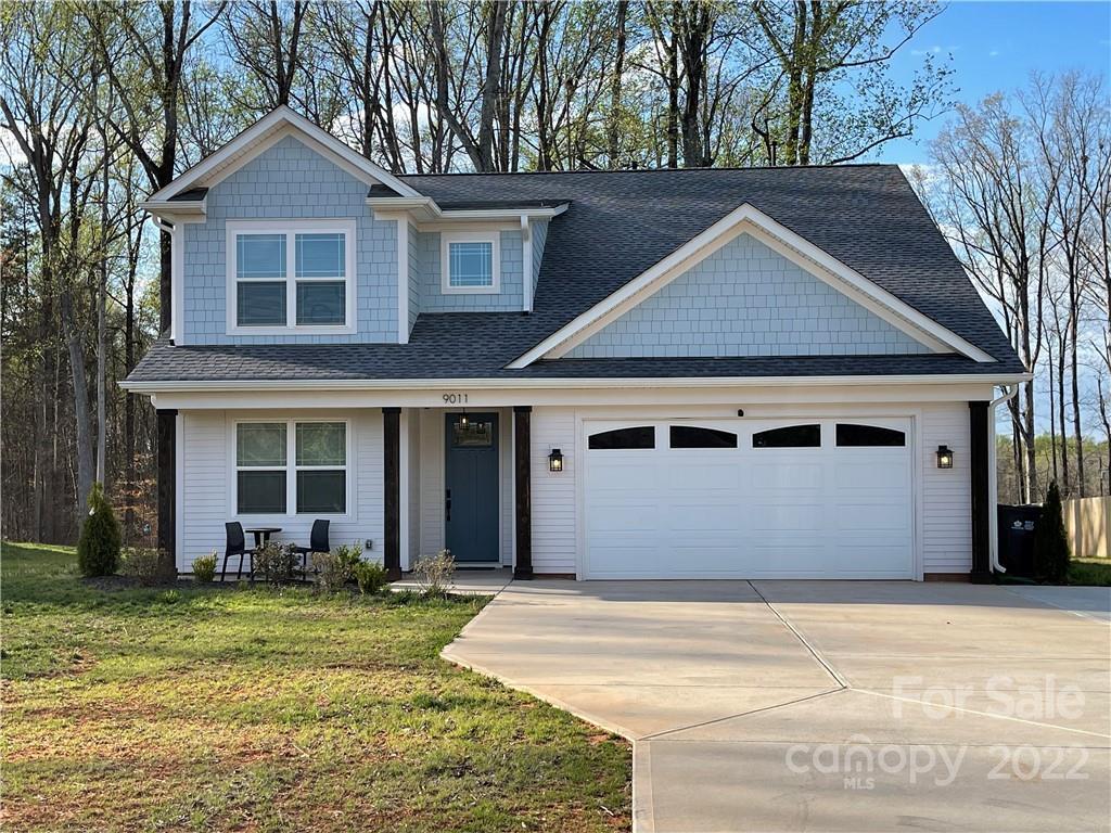 Property Photo: 9011 Harrisburg Road NC 28215