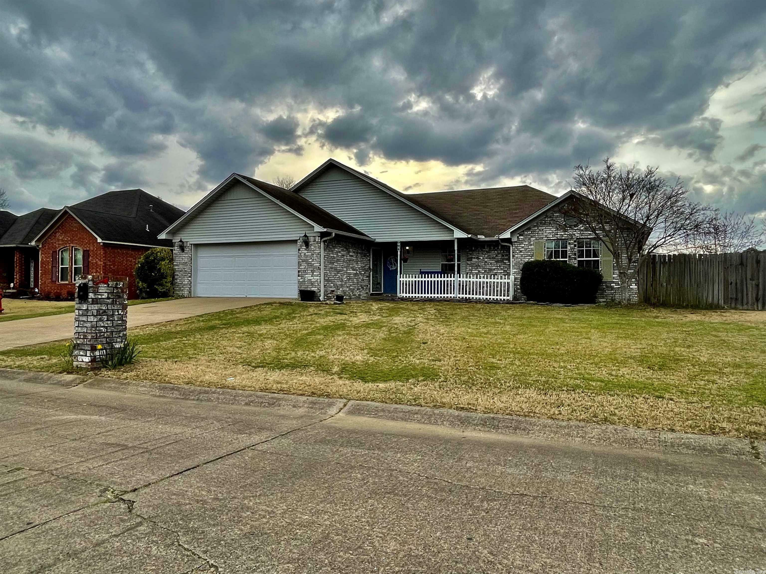 Property Photo:  425 Cheyenne Lane  AR 72032 