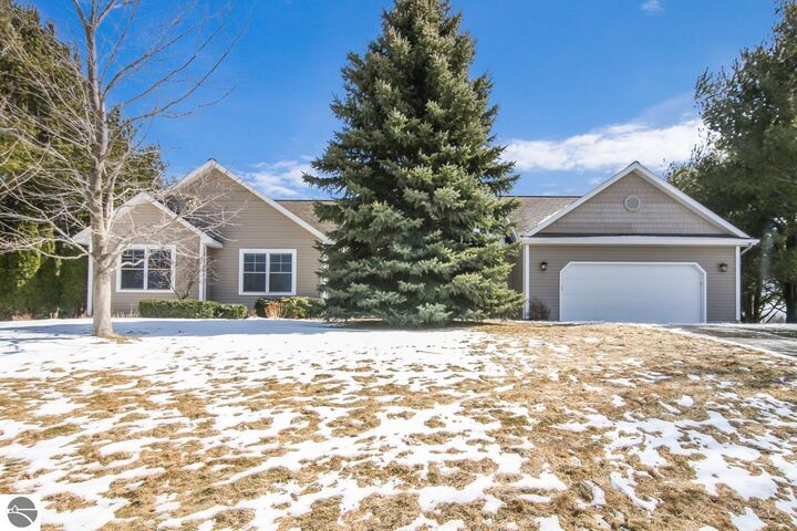 798 Shamrock Lane  Traverse City MI 49696 photo