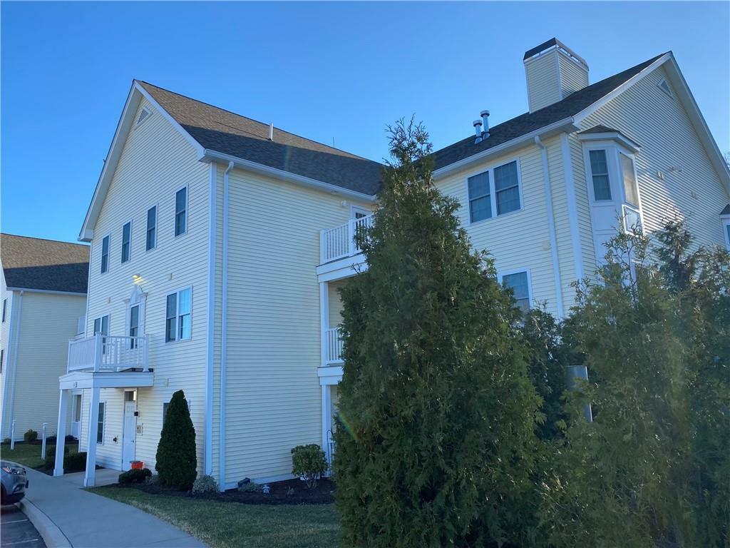 Property Photo: 60 Saw Mill Dr, Unit#305 RI 02852